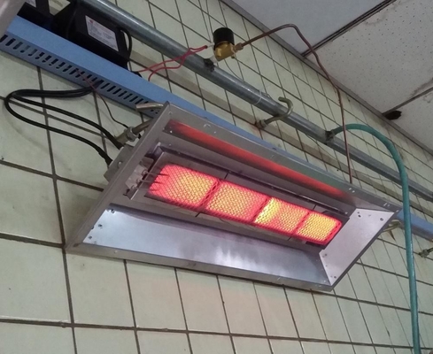 Attrezzatura per l'allevamento di pollame per pollame con lampada a gas per riscaldatore a infrarossi per animali