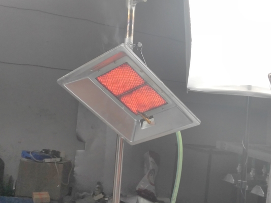 Radiatore infrarosso 320*270*130mm del gas naturale del pollame dell'incubatrice economizzatrice d'energia del pollo